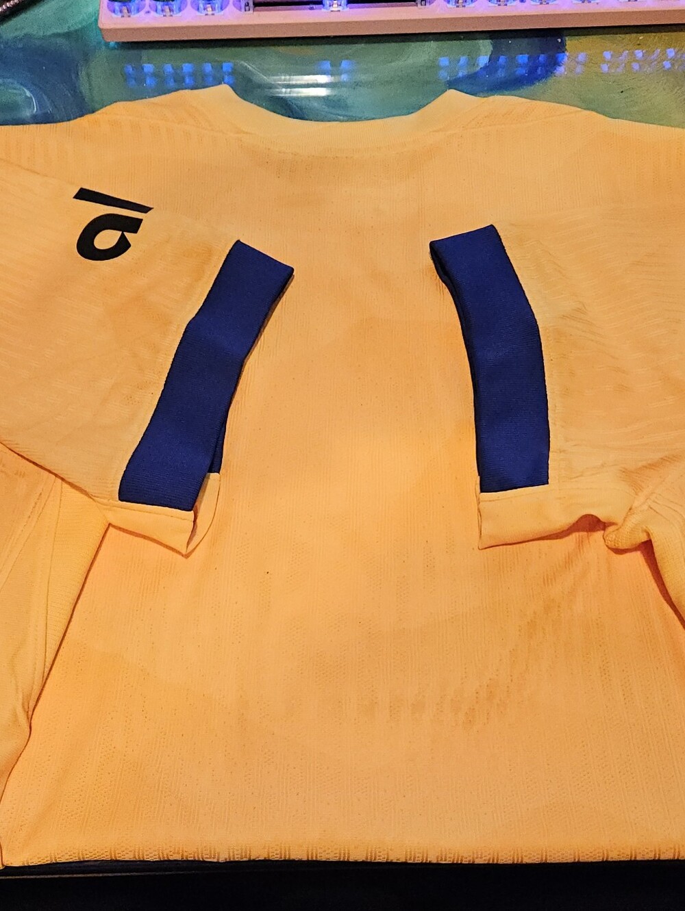 Nike Utah Royals Yellow Soccer Jersey - Picture 2 of 5